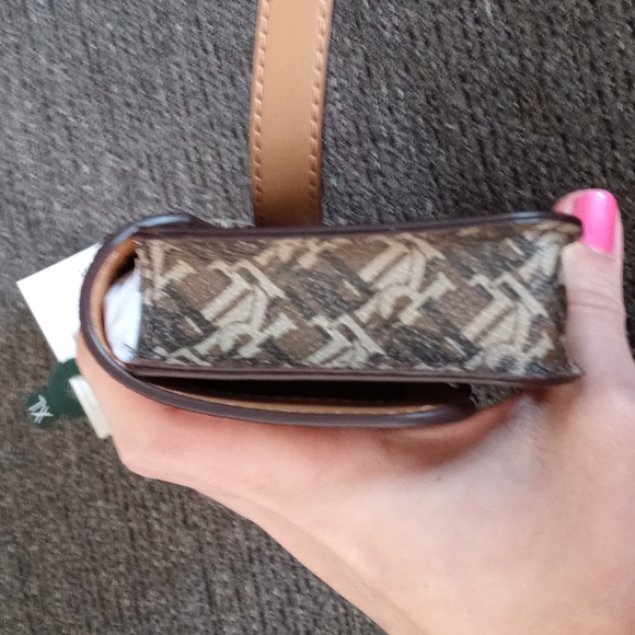 🆕️ 🌸Lauren Ralph Lauren🌸 - Dobson Floral Belt Bag - Picture 7 of 16